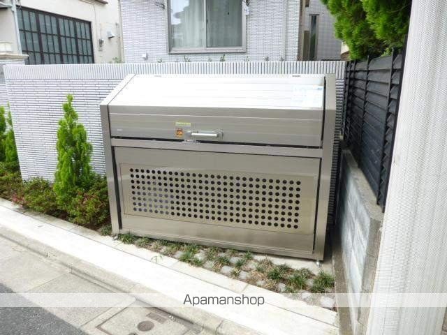 ウィング成城の外観写真