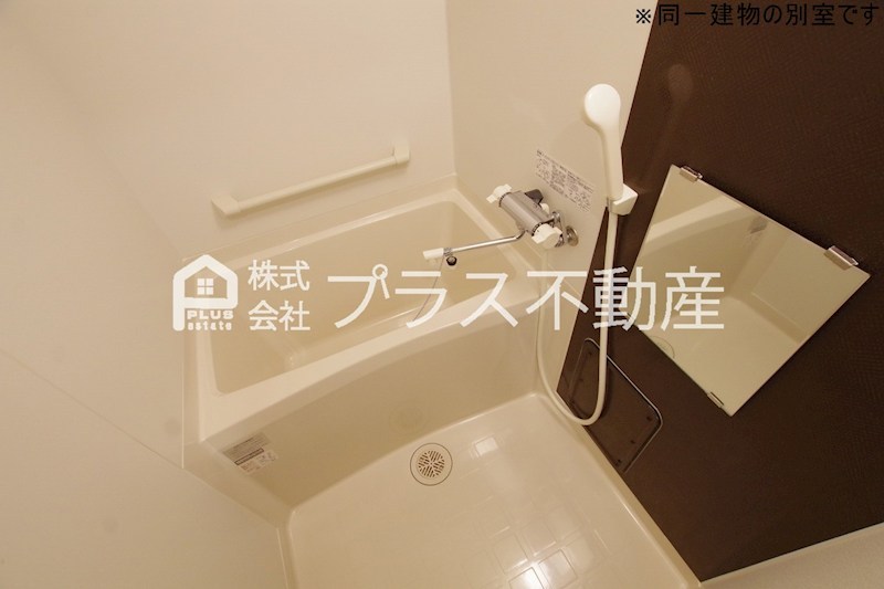 バス・シャワールーム　設備仕様は号室により異なる為、現況を優先致します。