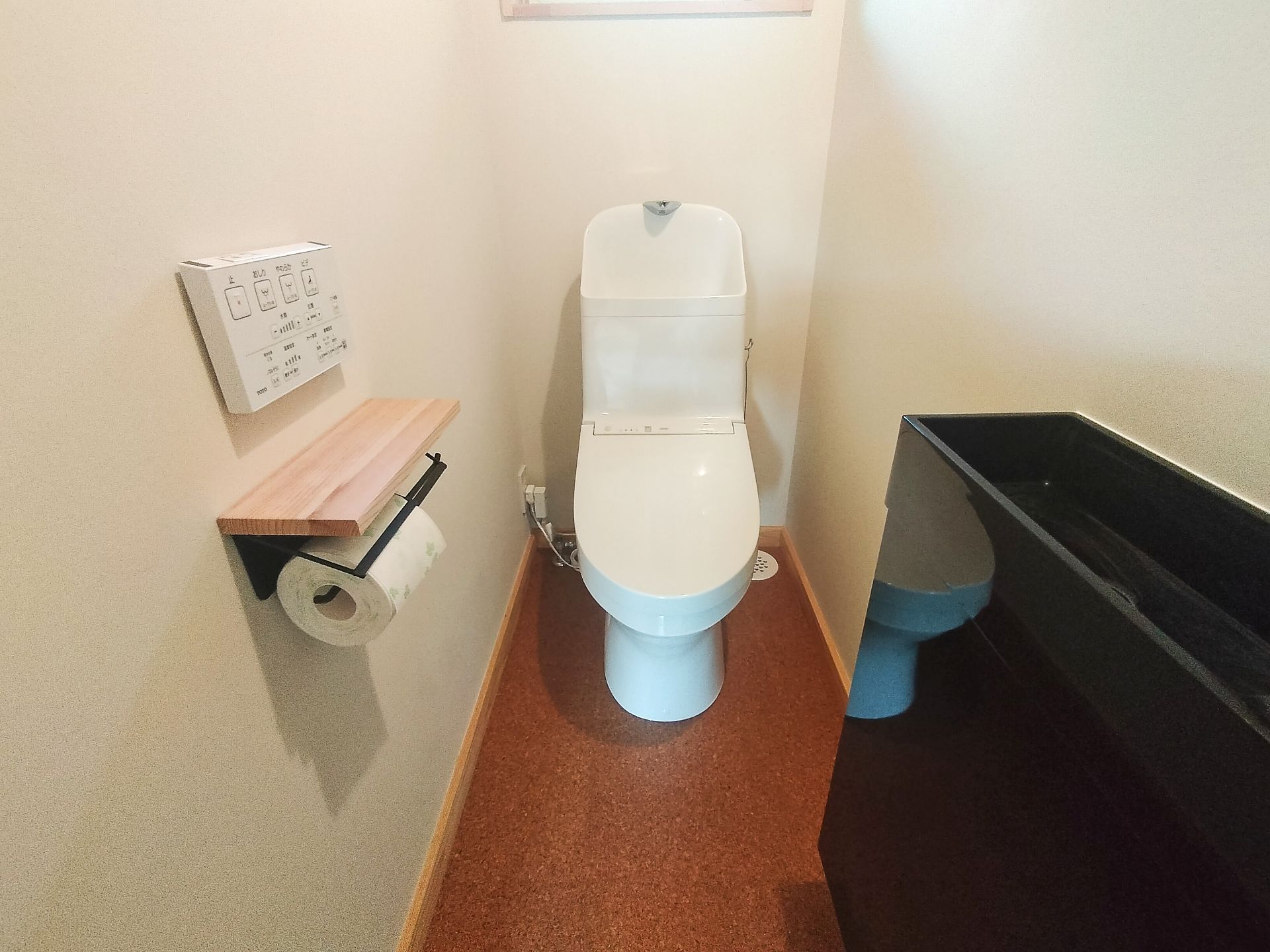 トイレ　２階トイレの様子です