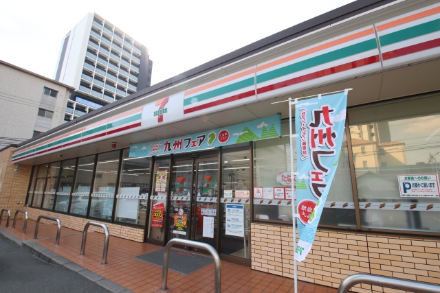 コンビニ　セブン-イレブン 名古屋本山町４丁目店（コンビニ）まで345m