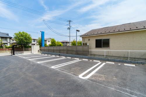 駐車場　駐車場