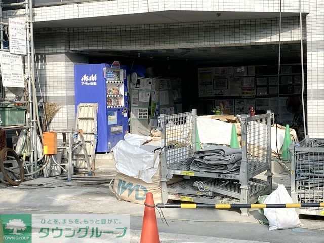 エントランス　駐車場