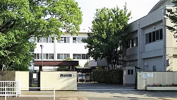 中学校　【国立福岡教育大学教育学部附属小倉中学校】（中学校）まで336m