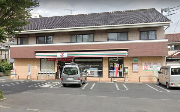 コンビニ　セブン-イレブン 春日部市粕壁東３丁目店（コンビニ）まで388m