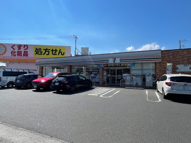 コンビニ　セブン-イレブン 倉敷川入店（コンビニ）まで442m