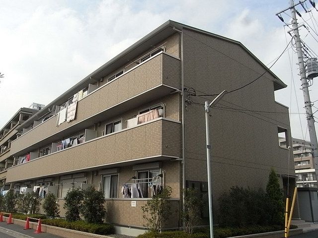 建物外観　★全室南向きで明るいです★