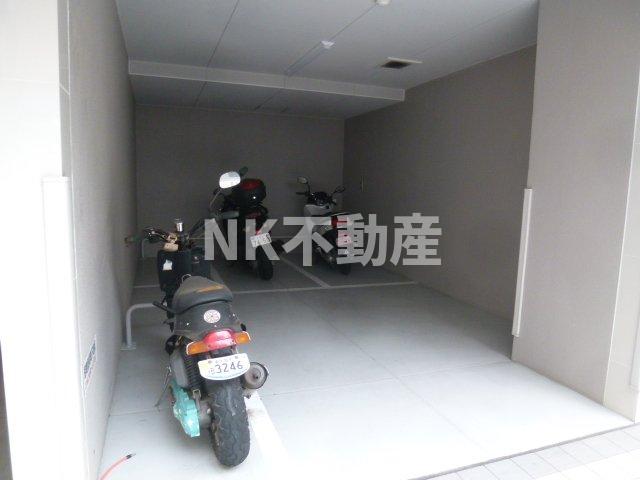 その他　バイク置き場です
