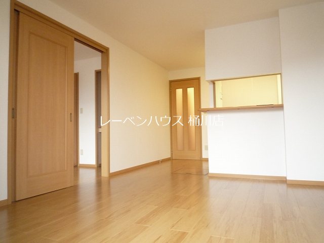 居室・リビング　別部屋参考写真