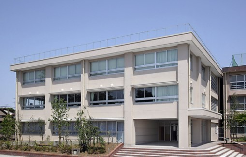 中学校　練馬区立開進第三中学校（中学校）まで420m