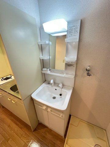 洗面設備　詳細は、RISUMO江坂本店までお問合せください♪