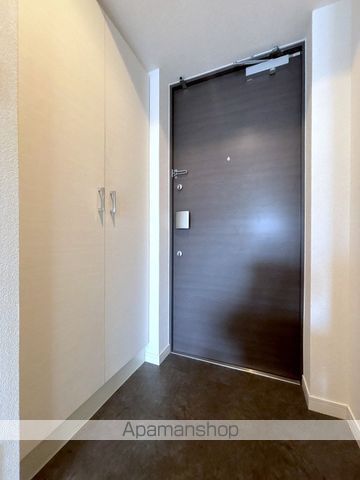 地下鉄千日前線 阿波座駅 徒歩3分 15階建 築15年の玄関写真