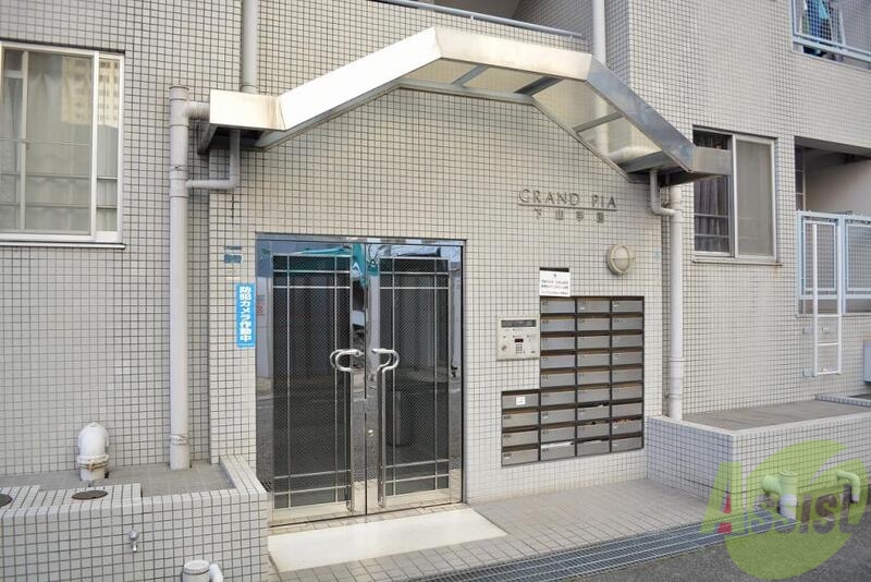 エントランス　オートロック完備で入り口もゴージャス！