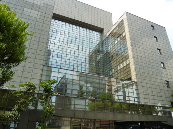病院　三楽大学（病院）まで815m
