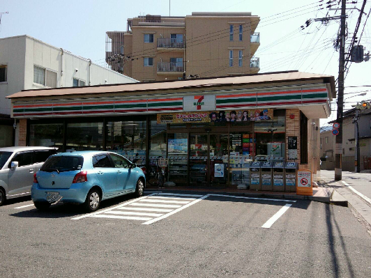 コンビニ　セブンイレブン 京都竹鼻堂ノ前店（コンビニ）まで415m