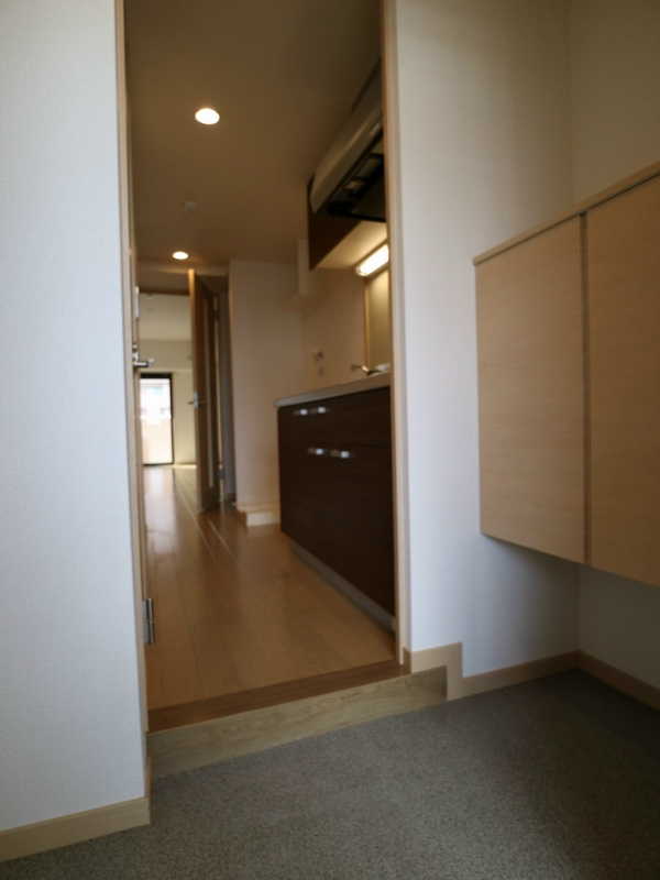 玄関　※別号室参照
