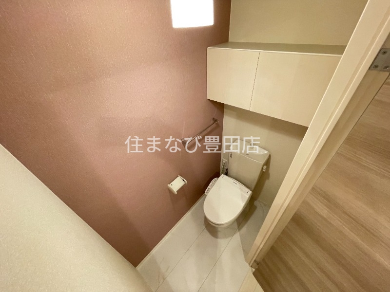 トイレ　同型写真