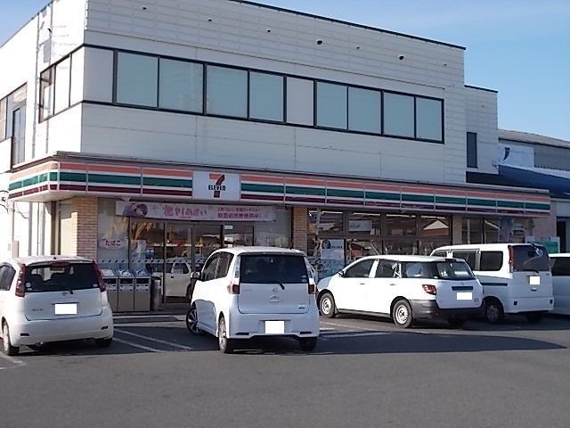 コンビニ　セブンイレブン　富士市久沢店（コンビニ）まで750m