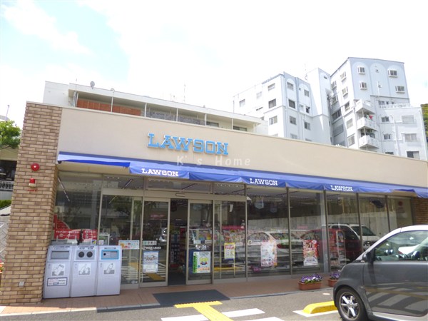 コンビニ　ローソン神戸異人館通店（コンビニ）まで311m