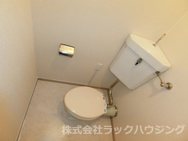トイレ　【お部屋さがしはラックハウジングにお問合せ下さいませ♪】