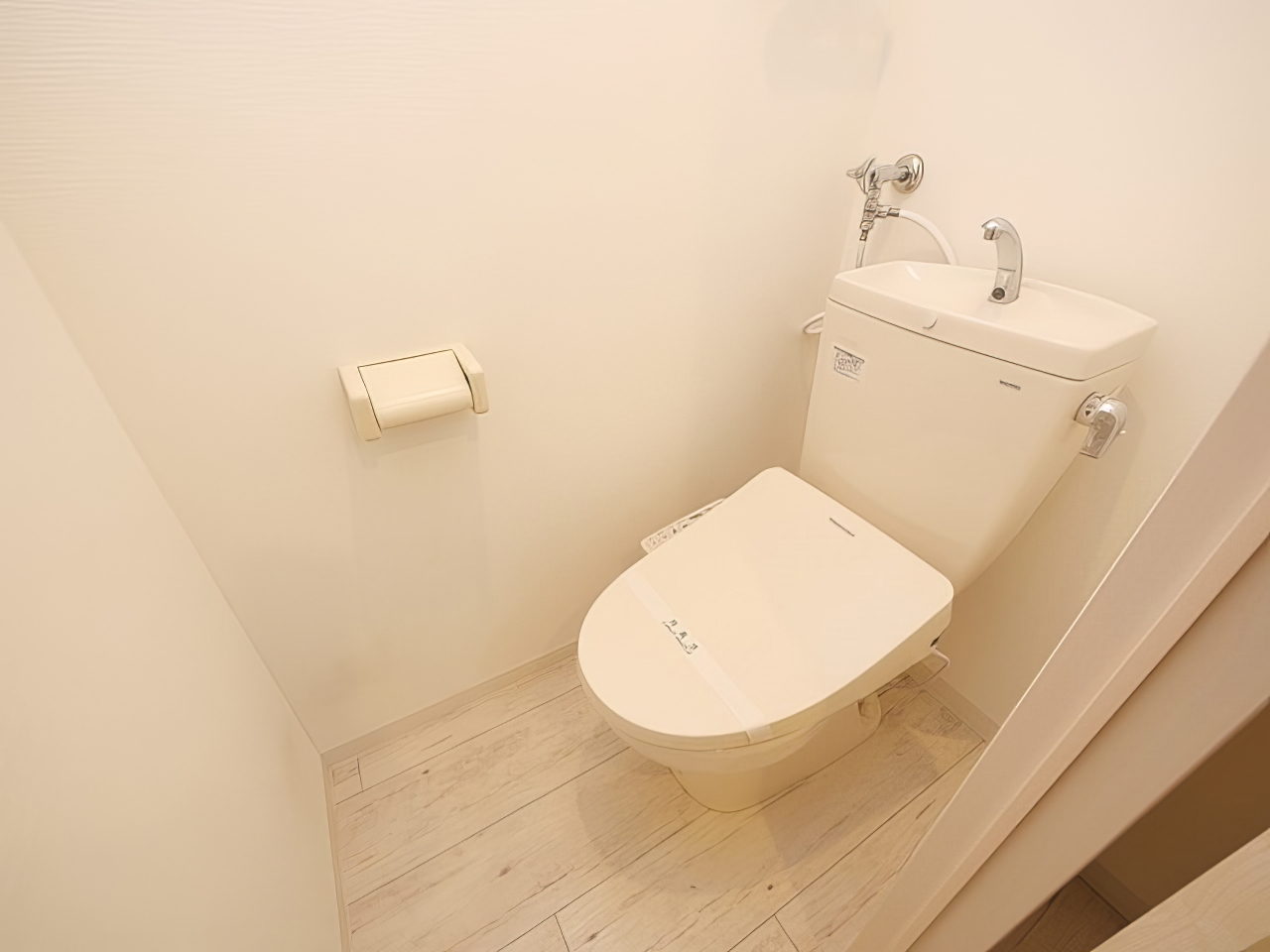 クリスタルN9のトイレ写真