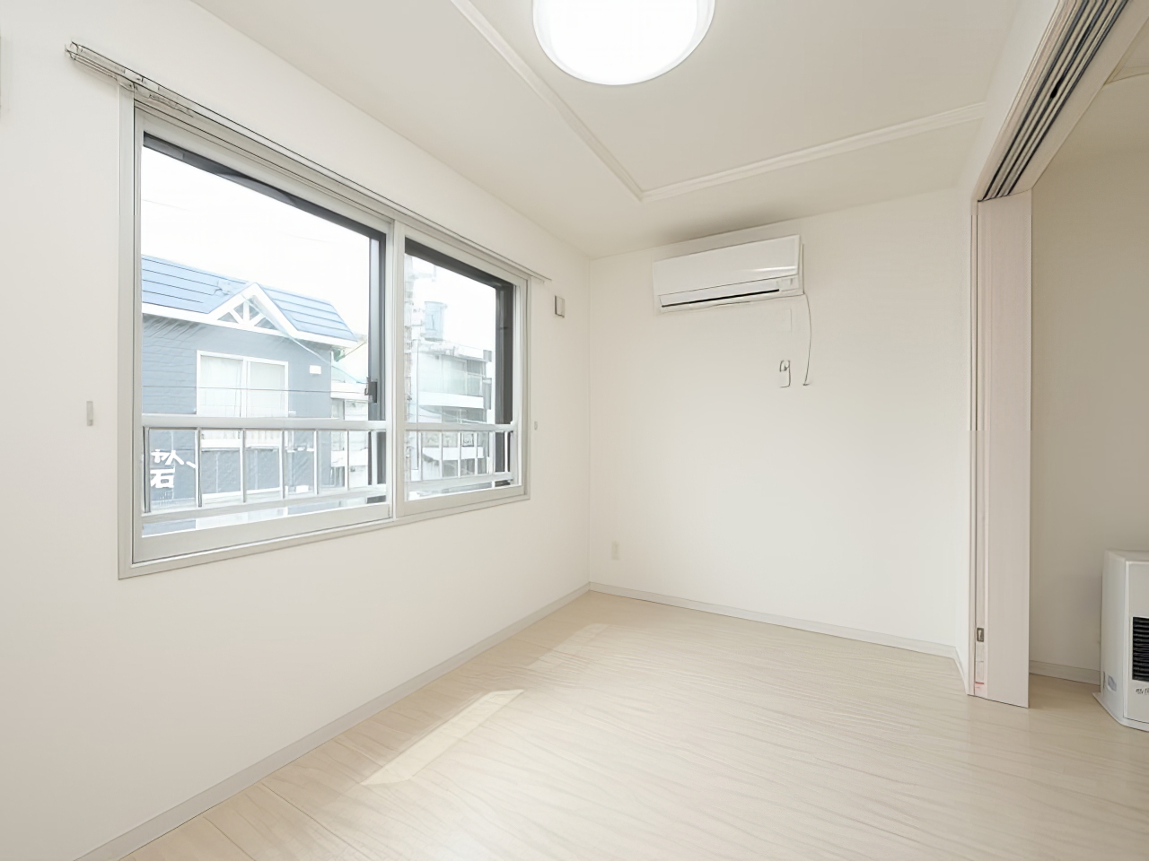 クリスタルN9のその他写真