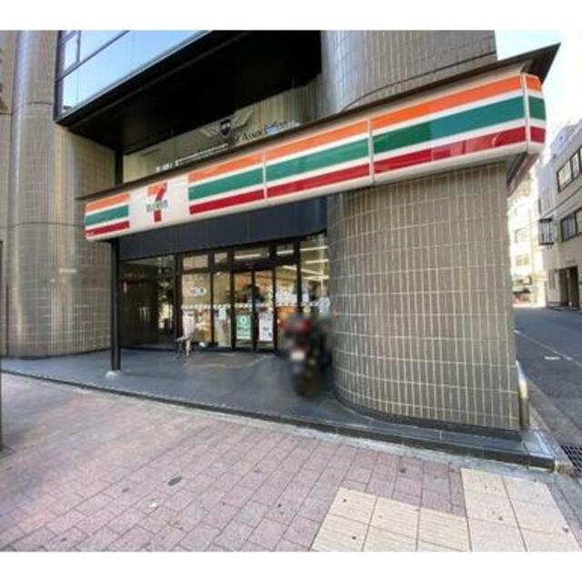 コンビニ　セブンイレブン新橋5丁目店（コンビニ）まで77m