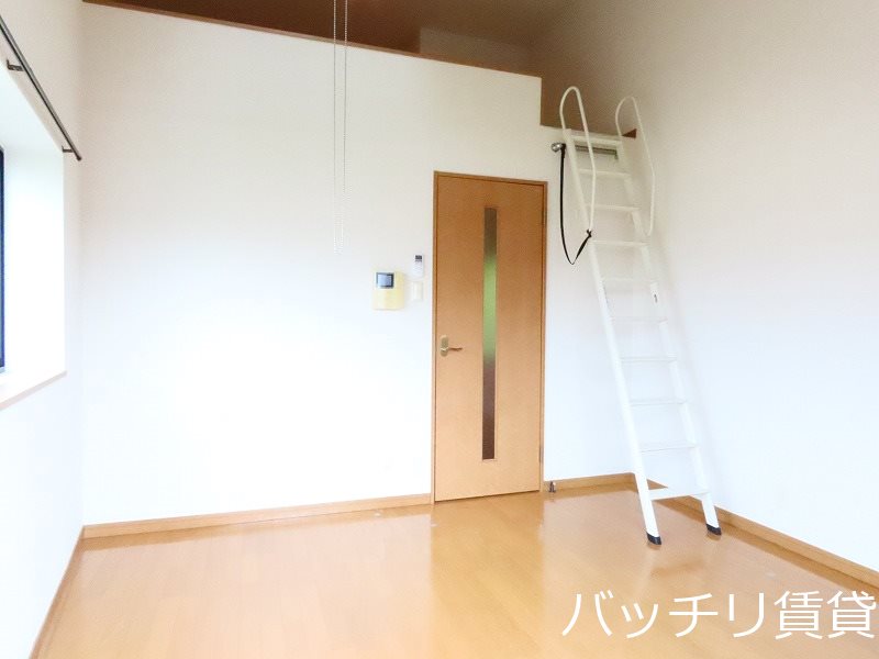 居室・リビング　画像は別号室タイプの為、現状を優先致します。