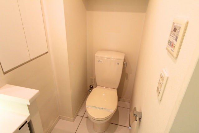 トイレ　別部屋参考画像