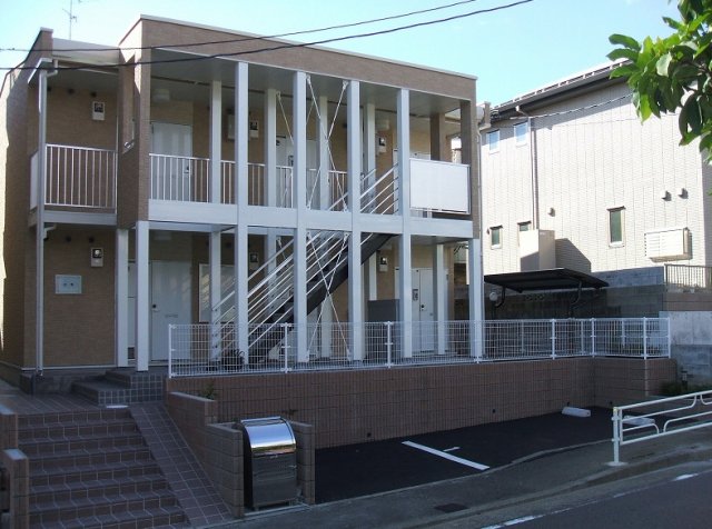 京急本線 弘明寺駅 徒歩12分 築16年