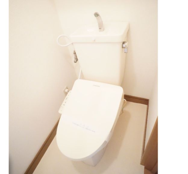 トイレ　シンプルで使いやすいトイレです