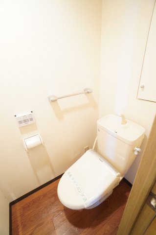 トイレ　※同物件・同タイプの写真です。