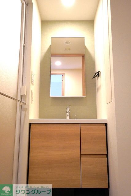 洗面設備　※写真は同タイプ住戸です。