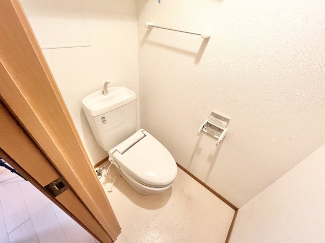 ＪＲ総武本線 物井駅 徒歩22分 2階建 築18年のトイレ写真