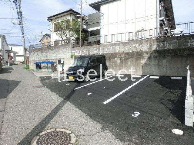 駐車場　敷地内駐車場