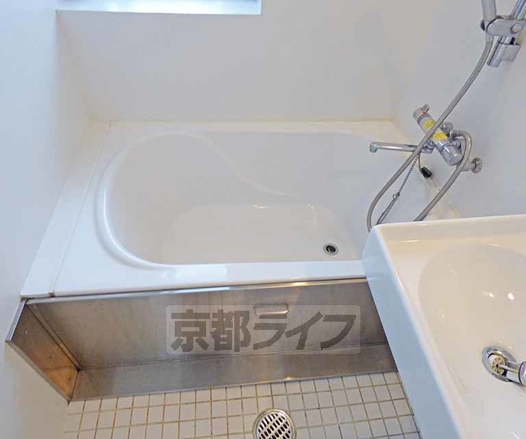 バス・シャワールーム　広いお風呂です。