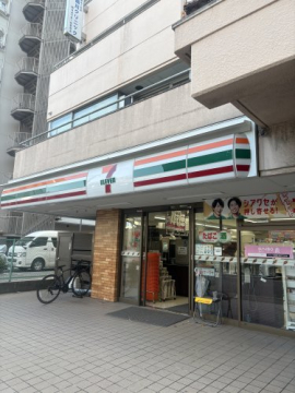 コンビニ　セブンイレブン東品川3丁目店（コンビニ）まで208m