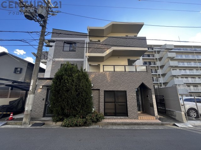 建物外観　敷地内に自転車置き場あります！