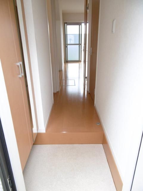 玄関　★★下駄箱の収納力あります★★