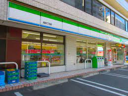 コンビニ　ファミリーマート 柏四丁目店（コンビニ）まで193m