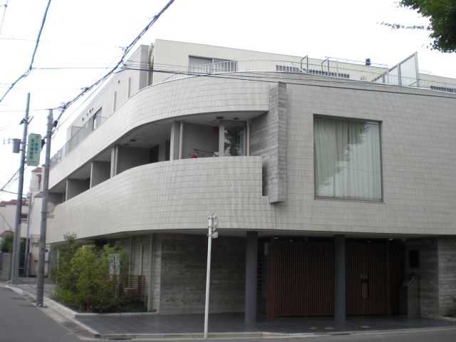 EL COURT WADAの外観写真