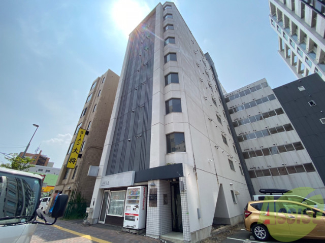 建物外観　札幌市北区北１８条西「クレストコート北大前」