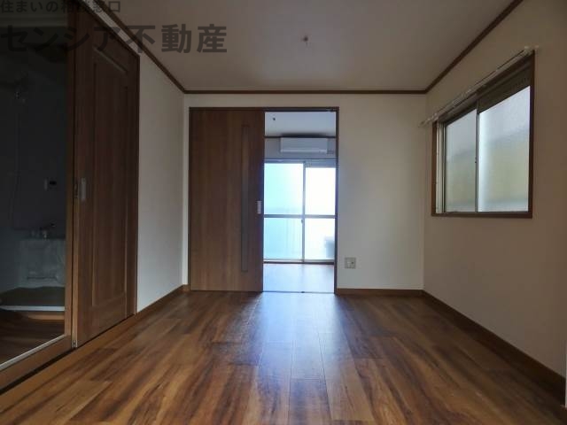 エムハイツの居間写真