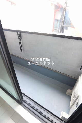 バルコニー　バルコニー付きで採光＆風通し良好！