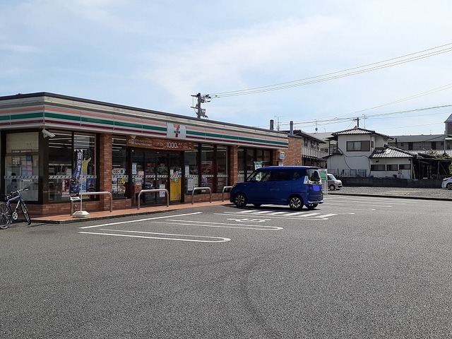 コンビニ　セブンイレブン新外３丁目店（コンビニ）まで400m
