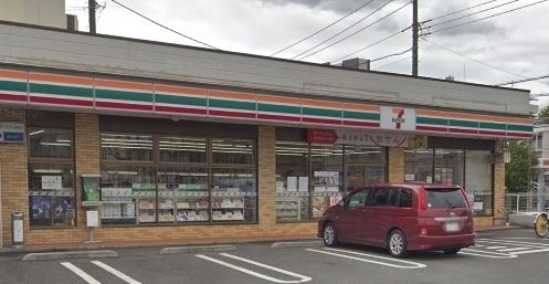 コンビニ　セブン‐イレブン/横浜新石川1丁目店（コンビニ）まで1060m