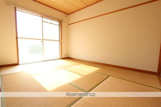 高松琴平電鉄志度線 潟元駅 徒歩7分 3階建 築38年の居間写真
