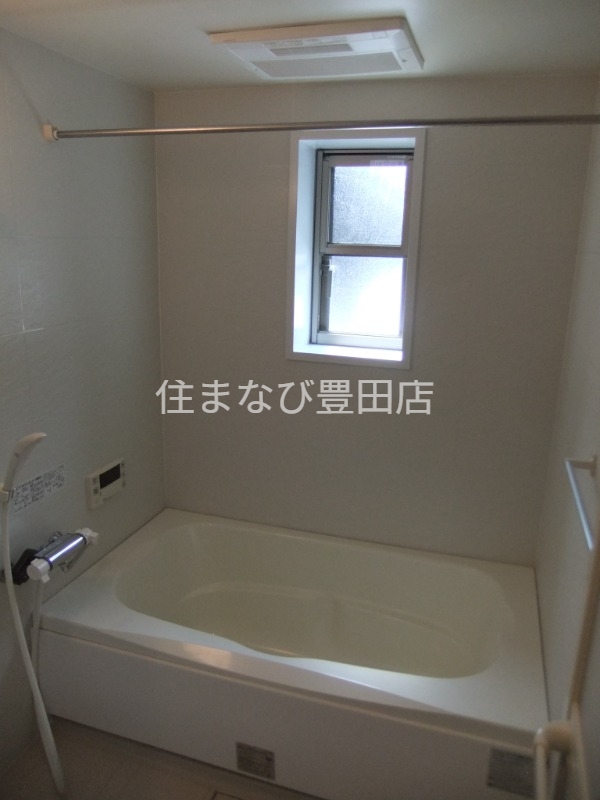 リーブル 花水木の風呂写真