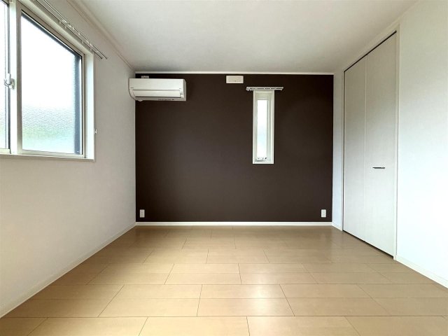 その他部屋・スペース　風通しも良い寝室です☆