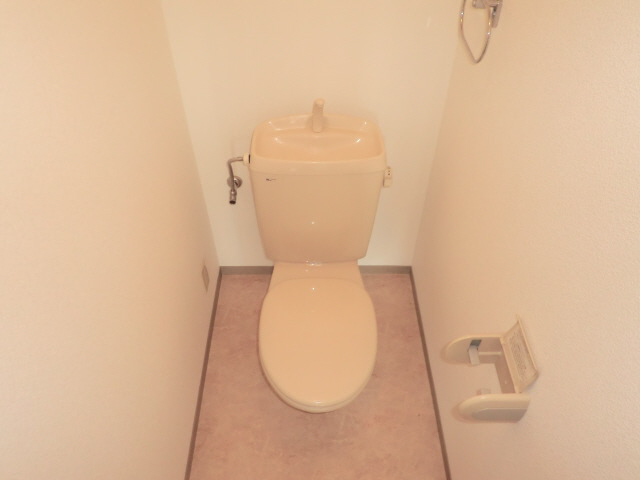 ＪＲ山陽本線 西明石駅 徒歩20分 2階建 築29年のトイレ写真