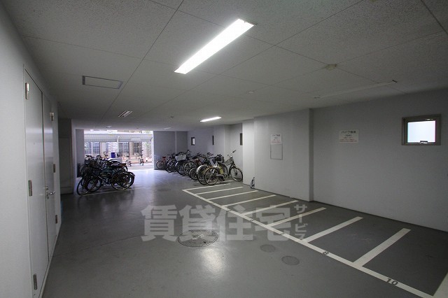 地下鉄長堀鶴見緑地線 京橋駅 徒歩3分 10階建 築21年の外観写真